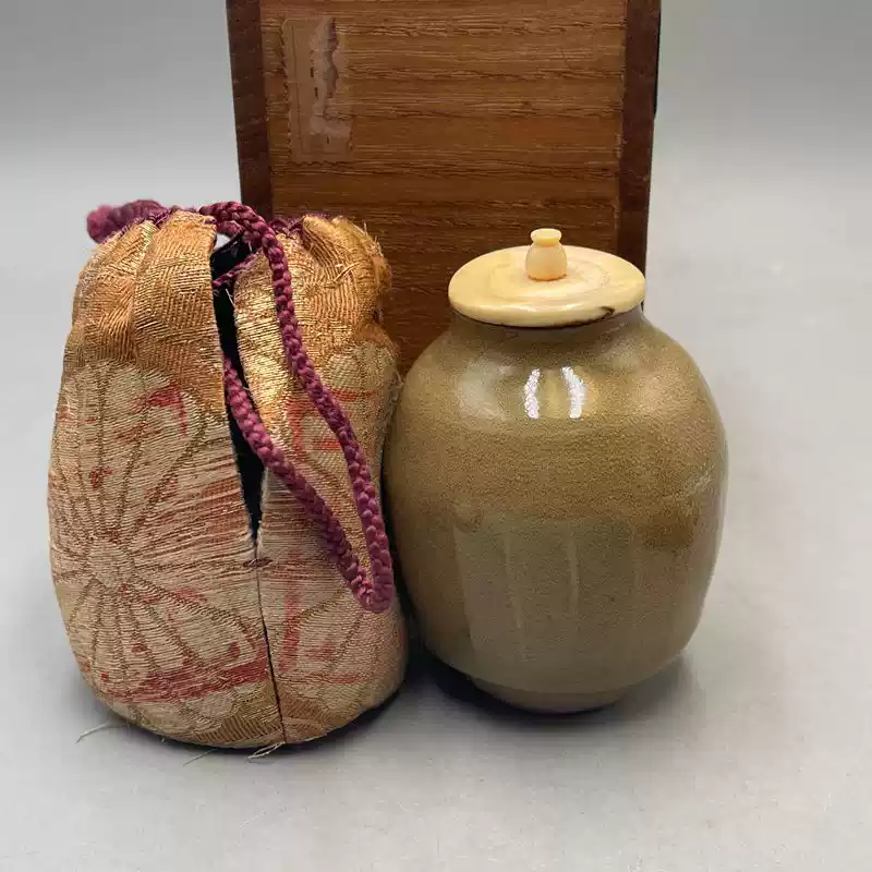 鎚起銅器 玉川堂 鋲打 治玉川堂造 鎚起銅製 煎茶道具 茶筒 鎚目鋲打