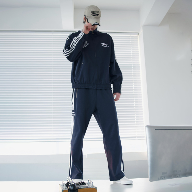 False Perception Liu Yuning's Same Style Embroidered Bullet Screen Striped Sports Jacket and Sweatpants Set False Perception Liu Yuning's Same Style Embroidered Bullet Screen Striped Sports Jacket and Sweatpants Set