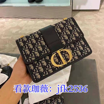 (Deposit) 2024 Summer New Niche Design Bag Womens Pleated Cloud Square Handbag