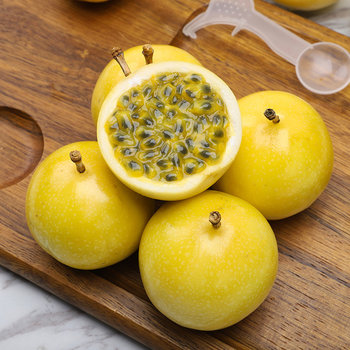 Qinmi no. 9 golden passion fruit 3jin jin is equal to 0.5kg, high quality, big fruit and sweet