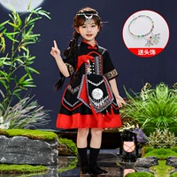 Черно-красный костюм + головной убор из бисера