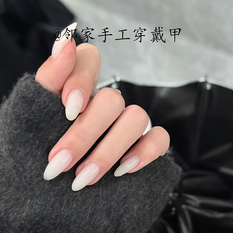 Handmade Solid Color Wearable Nails 2025 New Year Style Simple and Brightening Finished Nail Patches Almond Milky White Fake Nails
