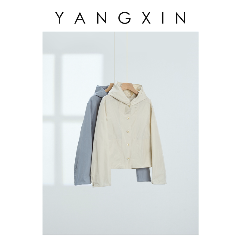 Ageless [Soft Cloud] Versatile High-End Relaxed Style Hooded Fashion Sunscreen Jacket Ss01019