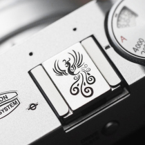 Suitable for Canon R50 M50 R62 R8 Nikon ZFC Z8 Z9 z63 hot shoe universal Fuji Olympus