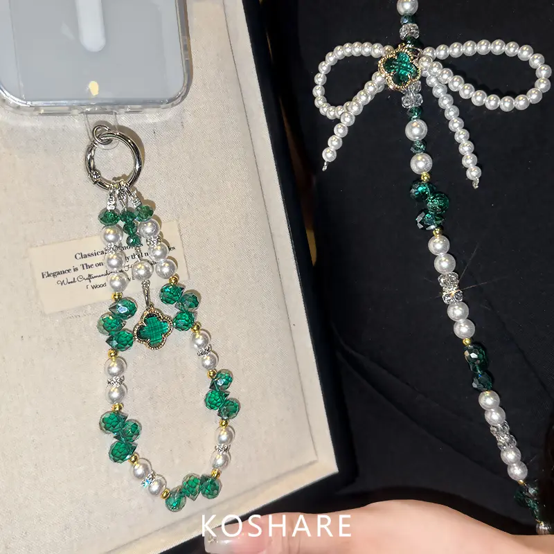 [Lucky]Summer High-End Light Luxury Style Crossbody Wrist Phone Case with Chain Lanyard Keychain, Sparkling Diamond High-End Chain, Light Luxury Fashion Trendy Anti-Drop Bracelet Wristband Long Chain for Women, Gift