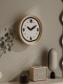 Cream Style ins Wall Clock, Minimalist Butter Yellow, Cute Nordic Silent Fashion, Simple and Unique Color-Blocking Home Clock