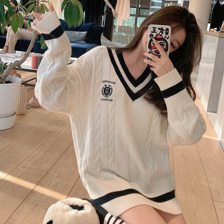 Korean version chic college style embroidery V-neck loose girl knitted sweater 2021 autumn mid-length sweater dress