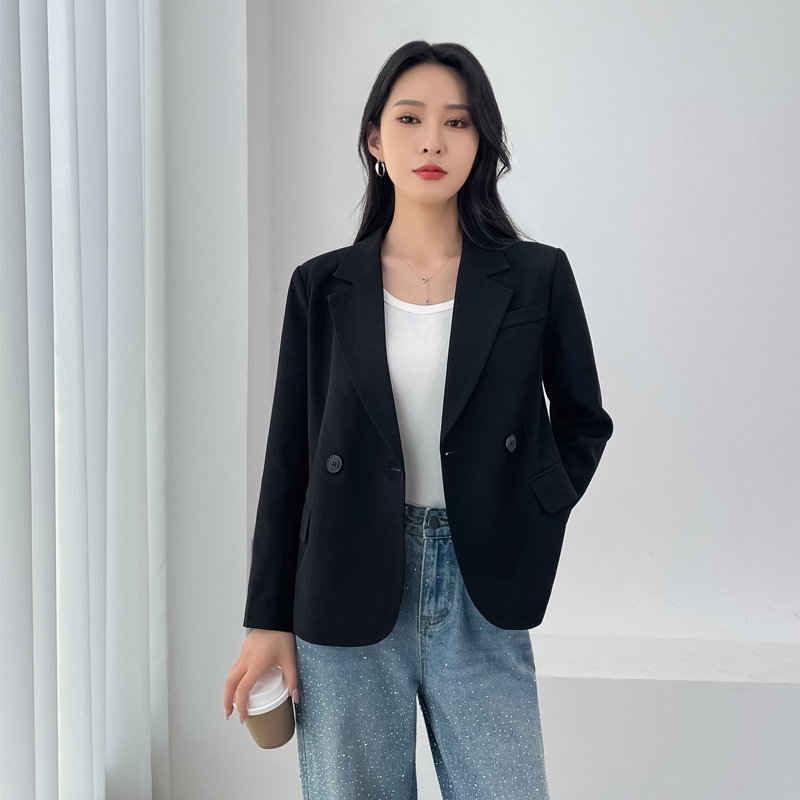 Spring and Autumn Blazer for Women, Petite Short Style, Fashionable, Slimming, Casual, Versatile, High-End Suit, 2026 Hot Style