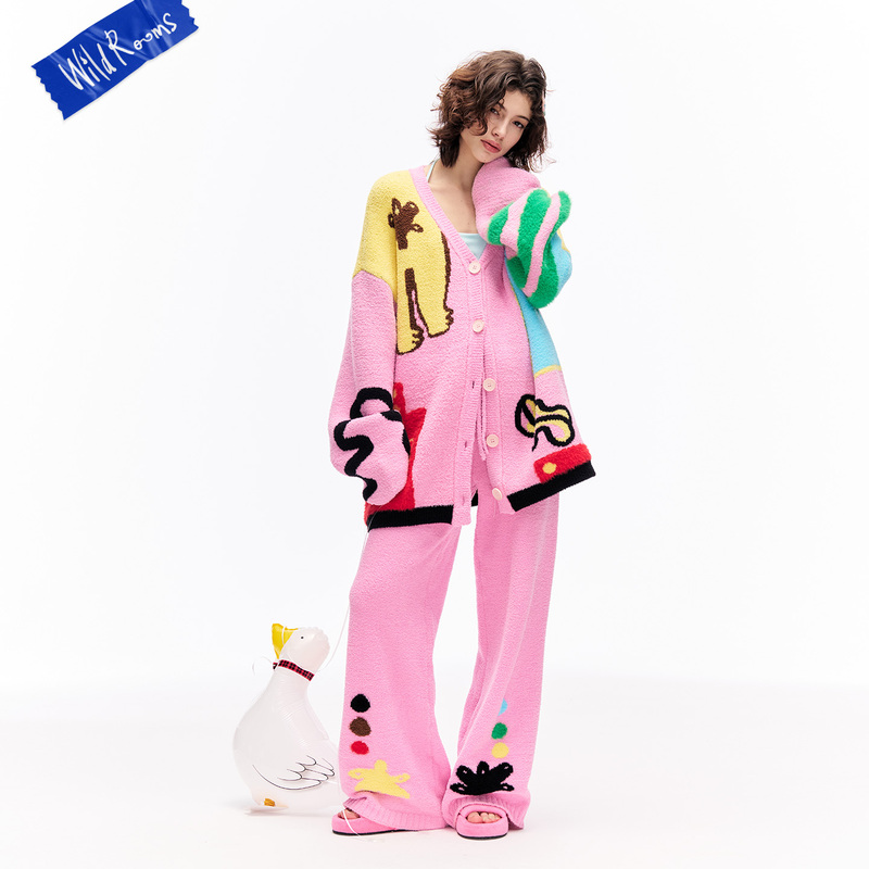 Wildrooms Home Wear Set for Women, Autumn Pajamas That Can Be Worn Outside, Dopamine Sweet Cool Graffiti Painted Half-Velvet