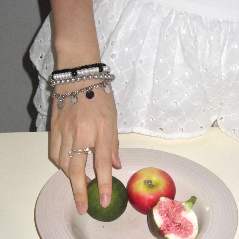 Cruz "Eucalyptus" Pearl Black Crystal Multi-Material Bracelet Original Design Adjustable Length