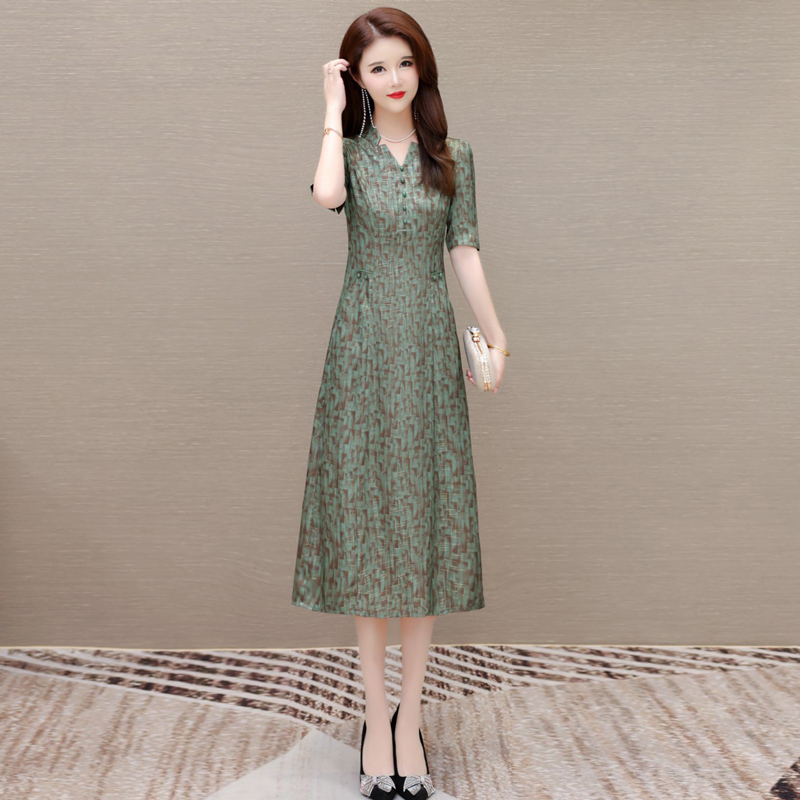 Young-Style Improved Cheongsam for Women, New Summer Model, Elegant Lady, Age-Reducing, Mother's Ice Silk European-Style Super Pretty Hot-Selling Dress Young-Style Improved Cheongsam for Women, New Summer Model, Elegant Lady, Age-Reducing, Mother's Ice Silk European-Style Super Pretty Hot-Selling Dress