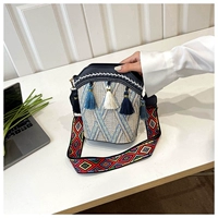 Соломенная голубая