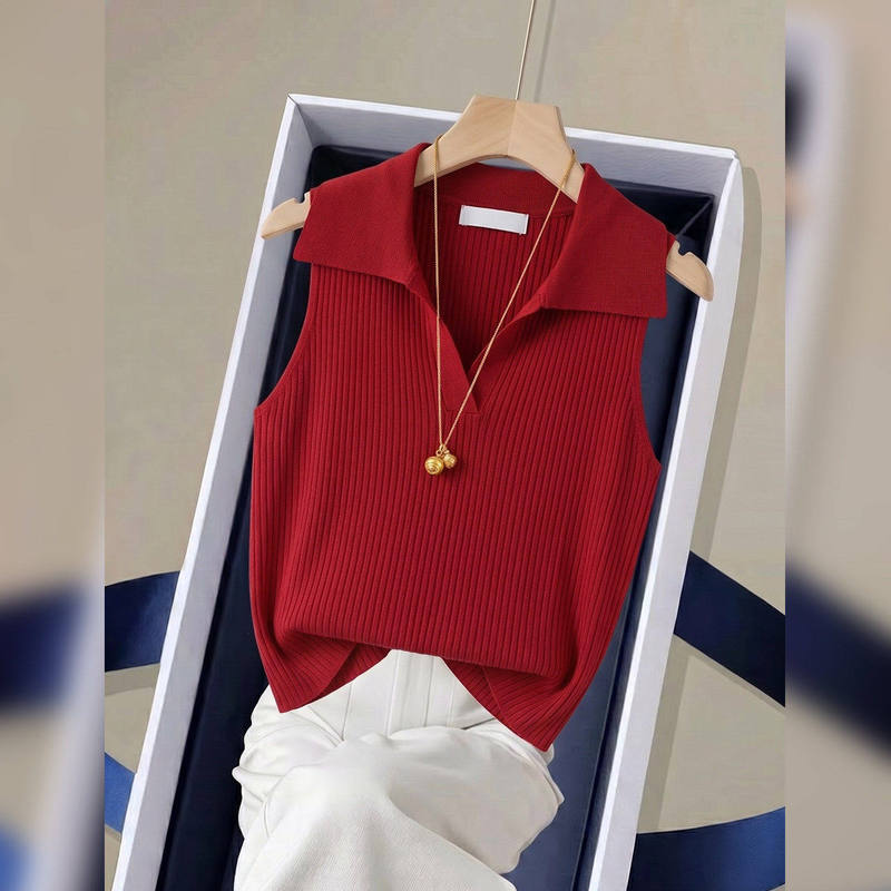 Thailand's Stunning Red Polo Collar Knitted Vest for Women, Summer Outerwear, Retro Slim Fit, Short Sleeveless Top with a Turn-Down Collar