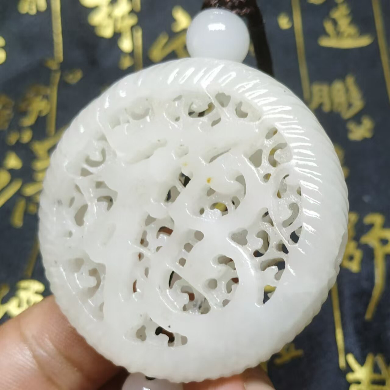 毛笔笔搁镇尺如意毛笔架置笔架笔山，文房四宝中的这些名词都是什么意思