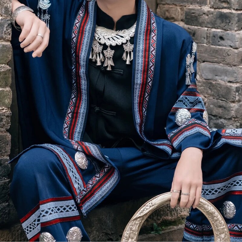 Yunnan Guizhou Miao Zhuang Tujia Men's Stage Performance Costumes Ethnic Minority Characteristic Clothing Travel Photography Costumes