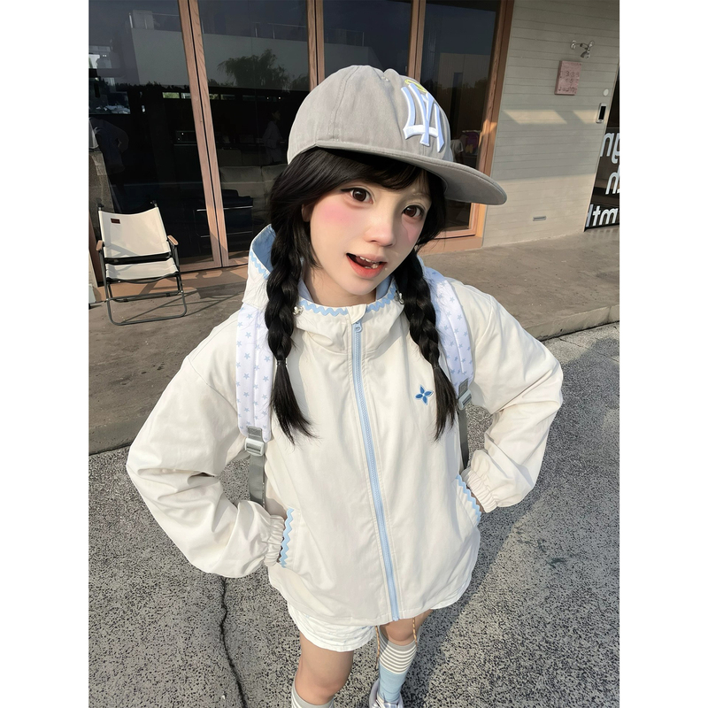 2026 New Early Autumn Shell Embroidery Hooded Jacket for Women, Loose Casual Workwear Windbreaker Jacket Top 2026 New Early Autumn Shell Embroidery Hooded Jacket for Women, Loose Casual Workwear Windbreaker Jacket Top