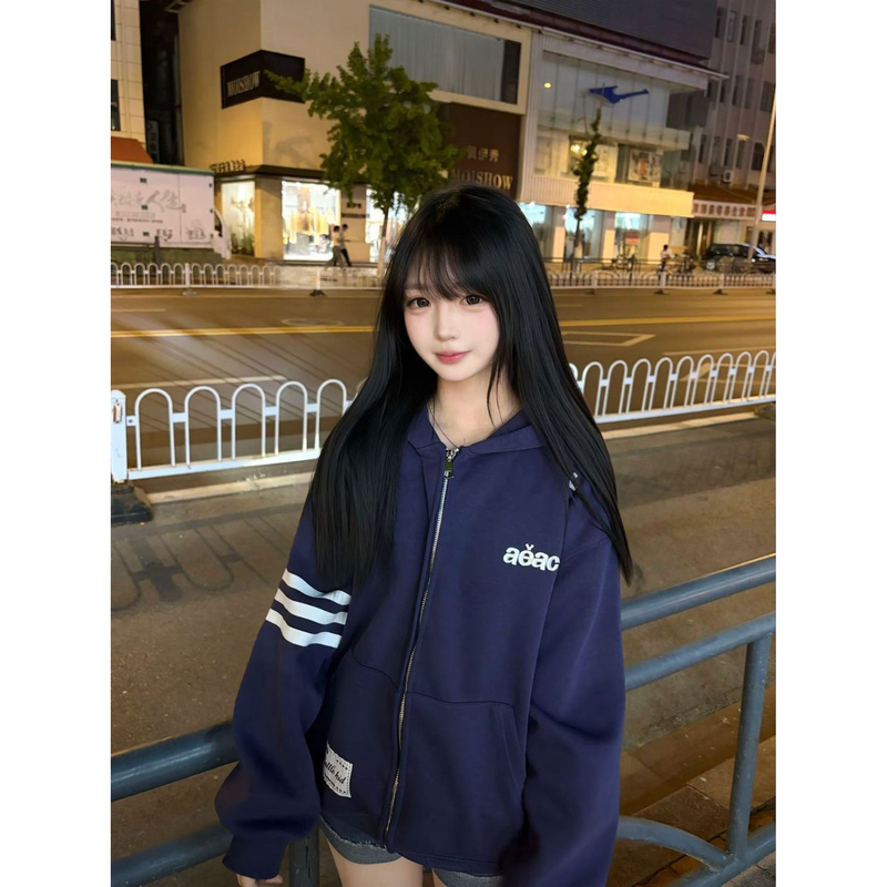 American College Style Letter Embroidered Hooded Sweatshirt for Female Junior High School Students in Autumn and Winter Loose Navy Blue Cardigan Jacket Top American College Style Letter Embroidered Hooded Sweatshirt for Female Junior High School Students in Autumn and Winter Loose Navy Blue Cardigan Jacket Top