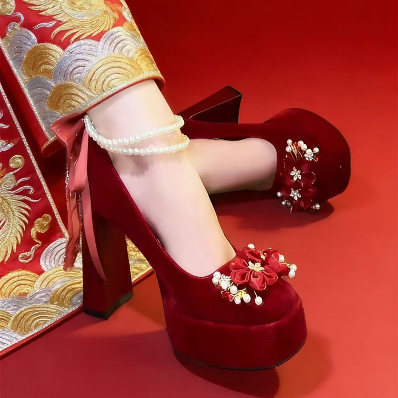 Flower Red Engagement Shoes Bridal Shoes for Women 2026 Petite Waterproof Platform Xiuhe Dress Thick-Soled Chunky High Heels