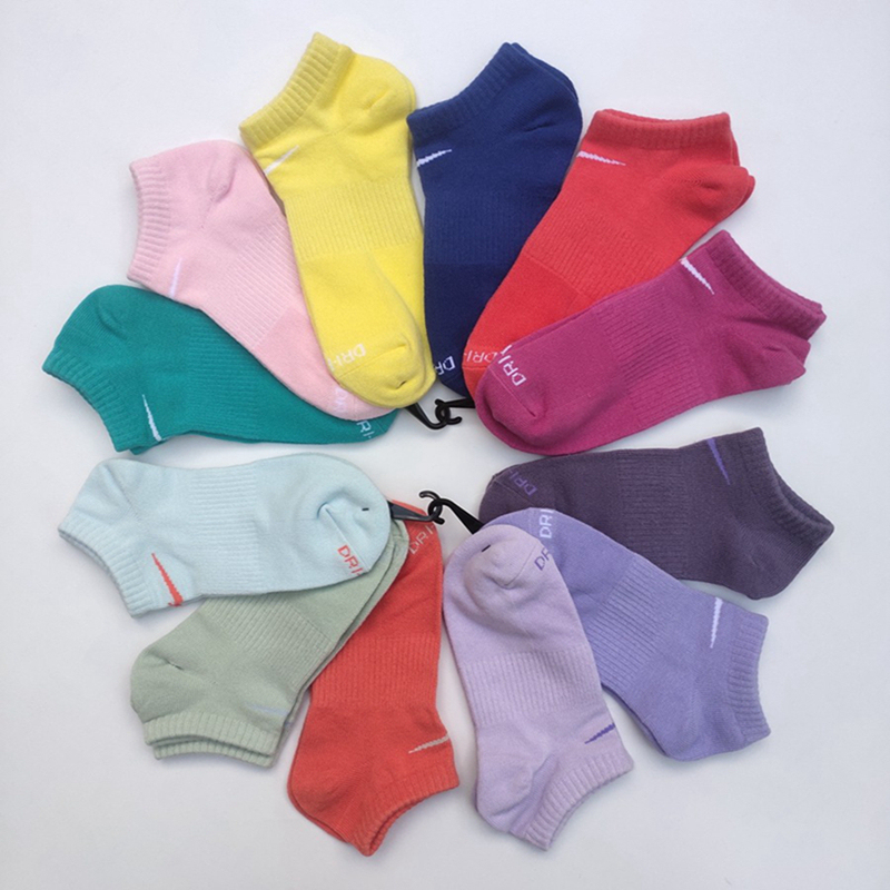 Three Pairs of Thin Mid-High Tube Pure Cotton Macaron Socks for All Seasons, Unisex Pure Cotton Sports Socks ins Trendy