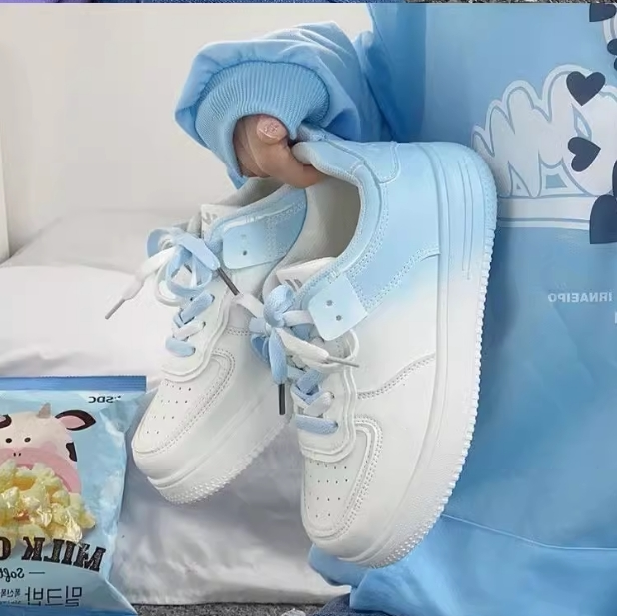 Gradient White Sneakers for Women, Trendy on Instagram, 2023 Spring New Style, Thick-Soled, Niche Student Versatile Sports Casual Board Shoes Gradient White Sneakers for Women, Trendy on Instagram, 2023 Spring New Style, Thick-Soled, Niche Student Versatile Sports Casual Board Shoes