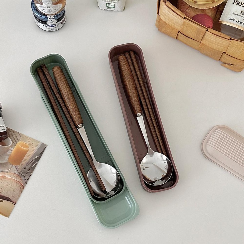 High-Grade Wooden Chopsticks and Spoon with Cylindrical Wooden Handles, Portable Cutlery Set for Students to Carry with Them When Going Out