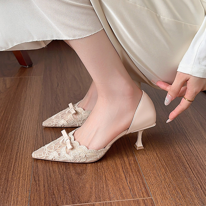 French-style lace openwork high heels, women's single-strap stiletto heels, pointed toe, closed-toe sandals, new Chinese style sexy backless shoes