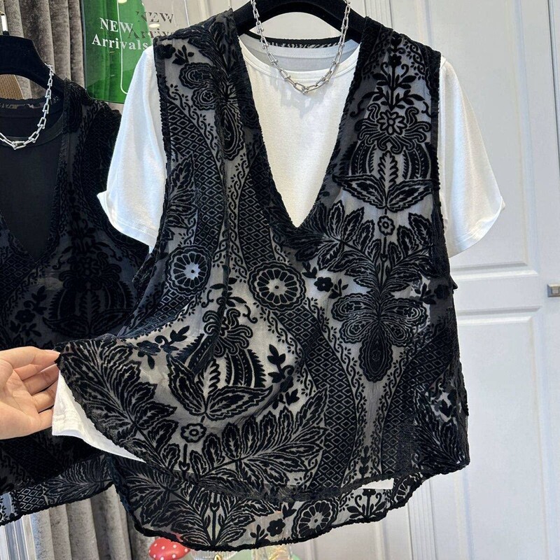 2025 French Jacquard Lace Flocked Vest, Sleeveless, Unique Design, Fashionable and Versatile Vest H002