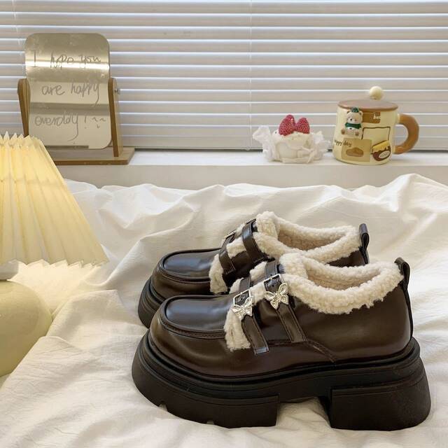 2024 Winter New Style Thick-Heeled Plush-Lined Warm British-Style Thick-Soled Leather Shoes for Women Loafers