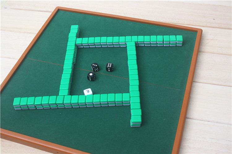 Mahjong Mini Mahjong với bàn Pocket Sparrow Set Du lịch Ký túc xá di động Trang chủ Mahjong Còng tay gấp - Các lớp học Mạt chược / Cờ vua / giáo dục cờ vua nam châm