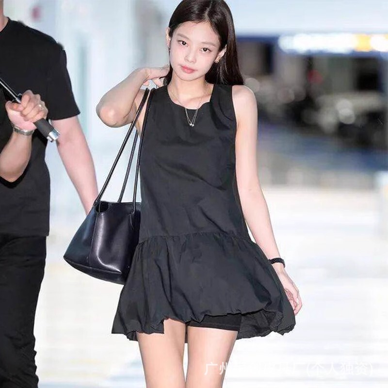 Kendall Jenner Style Single Shoulder Underarm Bag Terrasseba Leather Tote Quilted Bag Versatile Women's Bag