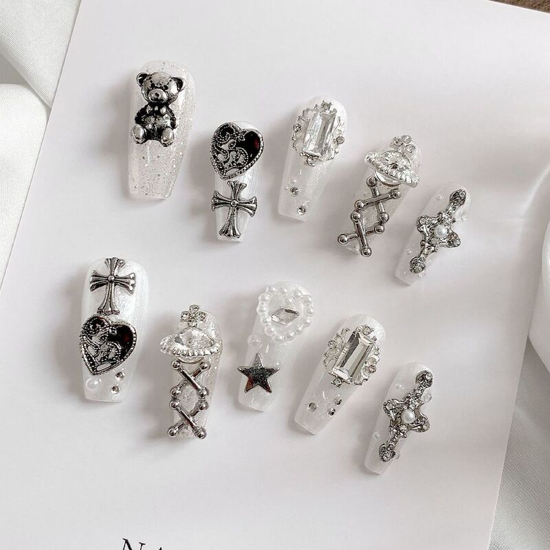 Handmade Dark Beauty Nail Art with Cross, Detachable Butterfly Nail Art, Sparkling Rhinestones, Y2K Subculture Style Handmade Dark Beauty Nail Art with Cross, Detachable Butterfly Nail Art, Sparkling Rhinestones, Y2K Subculture Style