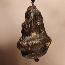 Live broadcast supply wholesale Vietnam inverted Qinan agarwood pendant old material accompanying wooden pendant pendant honey fragrance sinking water