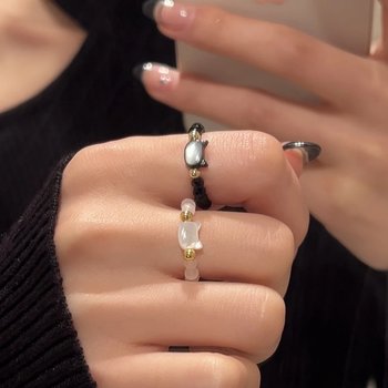Black and White Cat Cute Ring Crystal Shell Couple Niche Design Popular Gift for Men and Women Students to Give to Best Friends