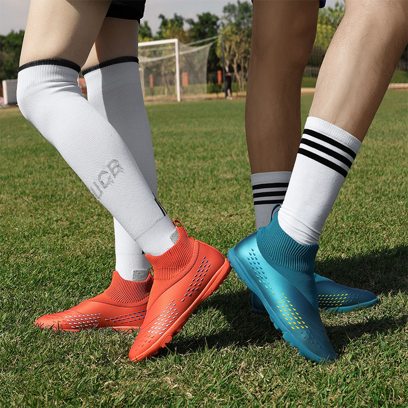 Laceless Soccer Shoes with Broken Studs, Same Style for Adults and Kids, Breathable Training Shoes, High-Top Shoes for Elementary School Students Aged 6-12, Boys' Shoes Laceless Soccer Shoes with Broken Studs, Same Style for Adults and Kids, Breathable Training Shoes, High-Top Shoes for Elementary School Students Aged 6-12, Boys' Shoes