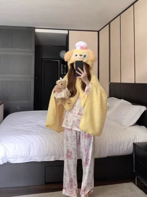 Vockoo Blanket Cape Shawl Office Nap Blanket Leisure Air Conditioning Blanket Cartoon Hooded