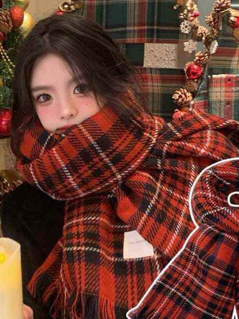 British Vockoo Classic Christmas Scarf for Women, Winter Korean Style Versatile High-End Scarf, Couple's Christmas and New Year Gift