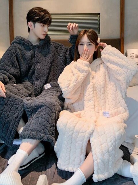 Vockoo Couple's Pajamas for Women, Autumn Long Coral Fleece Thickened Hooded Men's Warm Flannel Bathrobe