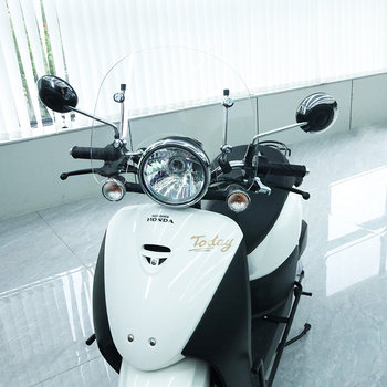 Honda liberty 50 front windshield bumper