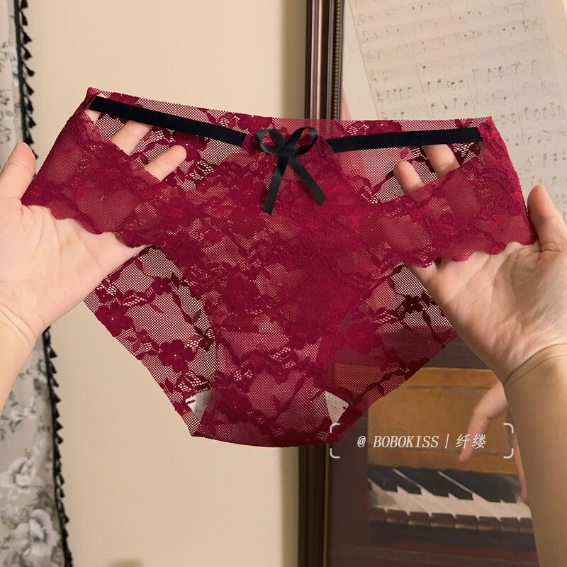 Charming Red Waistline~ Red Lace Panties for the Year of the Zodiac, Feminine and Pure Desire, Mid-Waist Hollow Out Seamless Women's Briefs