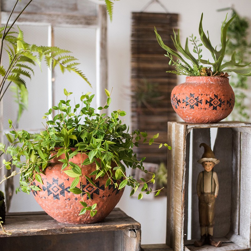 Fast Delivery of Moroccan Red Clay Flower Pots and Decorative Items with African Elements for Garden Decor Fast Delivery of Moroccan Red Clay Flower Pots and Decorative Items with African Elements for Garden Decor