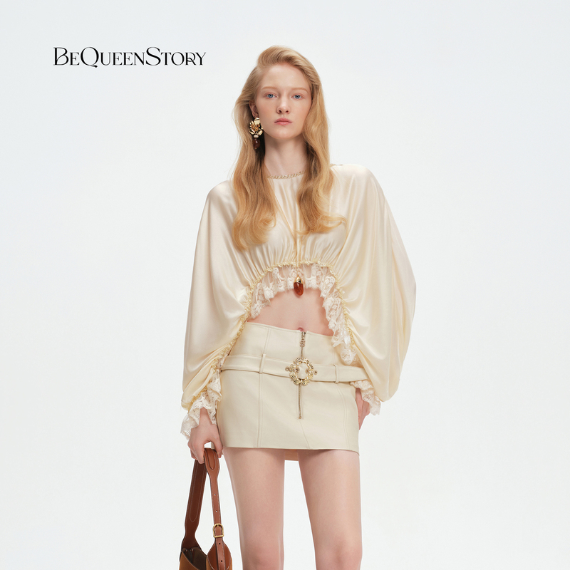 Guan Xiaotong's Same Style Bequeenstory 2026 Autumn New Batwing Sleeve Lace Patchwork Waist-Cinching Top for Women