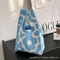 Синий, в цветочек