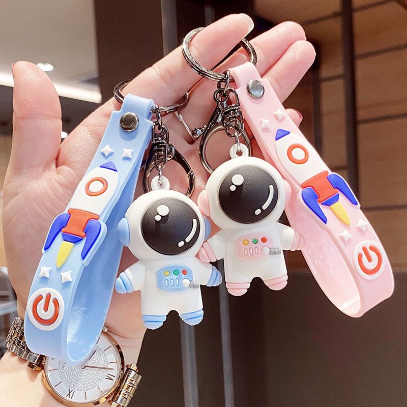 Cartoon Astronaut Keychain for Women, Cute Internet Celebrity Astronaut Couple Keychain Pendant Jewelry Decoration Small Gift Cartoon Astronaut Keychain for Women, Cute Internet Celebrity Astronaut Couple Keychain Pendant Jewelry Decoration Small Gift
