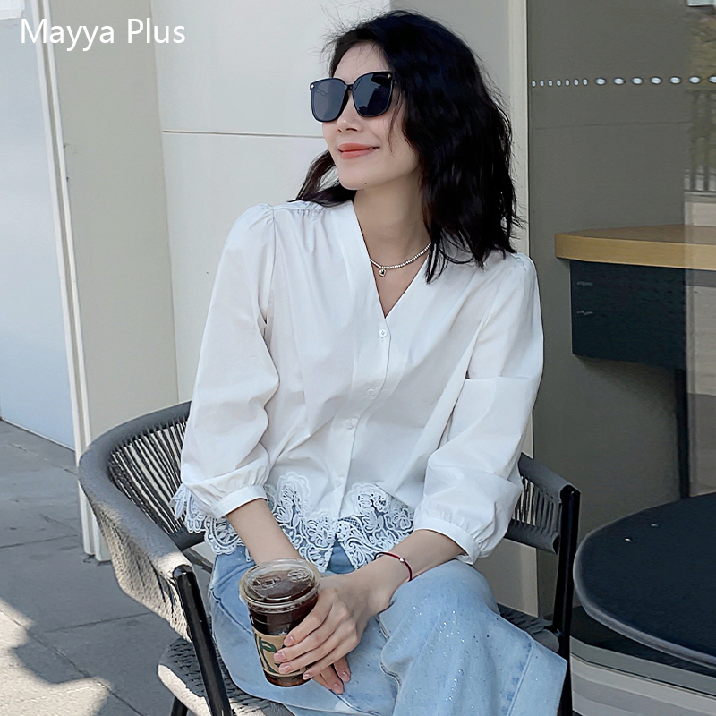 Mayya Plus French-Style V-Neck White Mid-Sleeve Shirt for Women, Spring and Summer, with Lace Trim at the Hem, Lightweight Top Mayya Plus French-Style V-Neck White Mid-Sleeve Shirt for Women, Spring and Summer, with Lace Trim at the Hem, Lightweight Top
