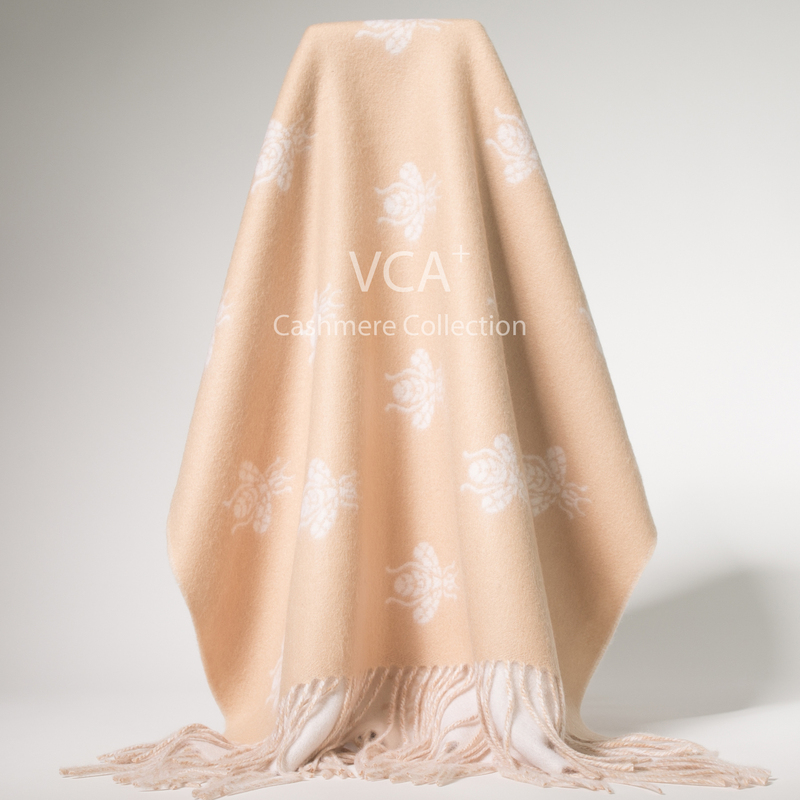 Cr Autumn/Winter High-End Milk Tea Color Bee Jacquard Double-Sided Lightly Shrinkable Cashmere Shawl