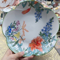 Kutani ware Kasuga kiln one box of trumpet flowers and lotus mouth one in a box