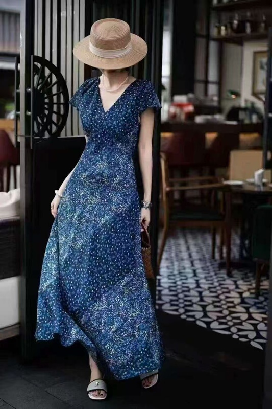 V Blue Dress V Blue Dress