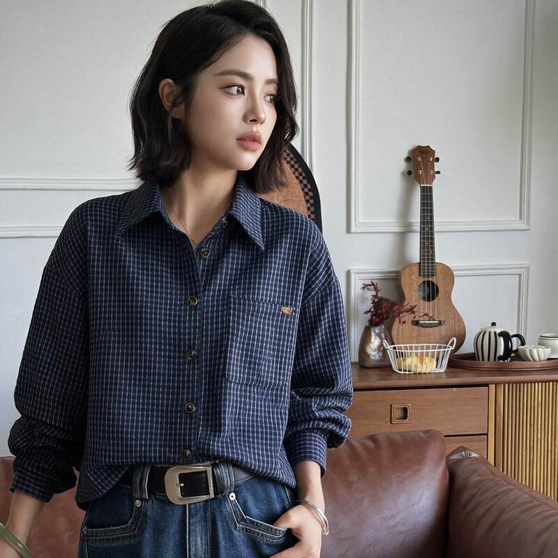 【Mt】《Plaid Shirt》Korean-Style Relaxed Fine-Grained Shirt with Slight Stretch and Drape, Perfect for Layering in Early Autumn 【Mt】《Plaid Shirt》Korean-Style Relaxed Fine-Grained Shirt with Slight Stretch and Drape, Perfect for Layering in Early Autumn