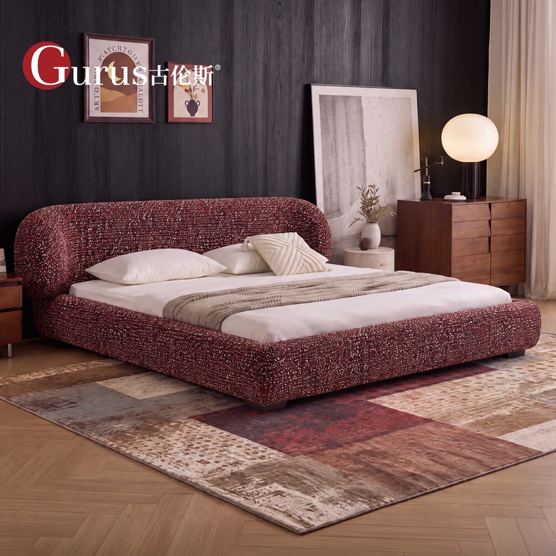 Italian-Style Minimalist Cotton and Linen Fabric Hug-Hugging Bed, Designer Custom-Made Model for Villa Master Bedroom, Double Soft-Upholstered Large Bed