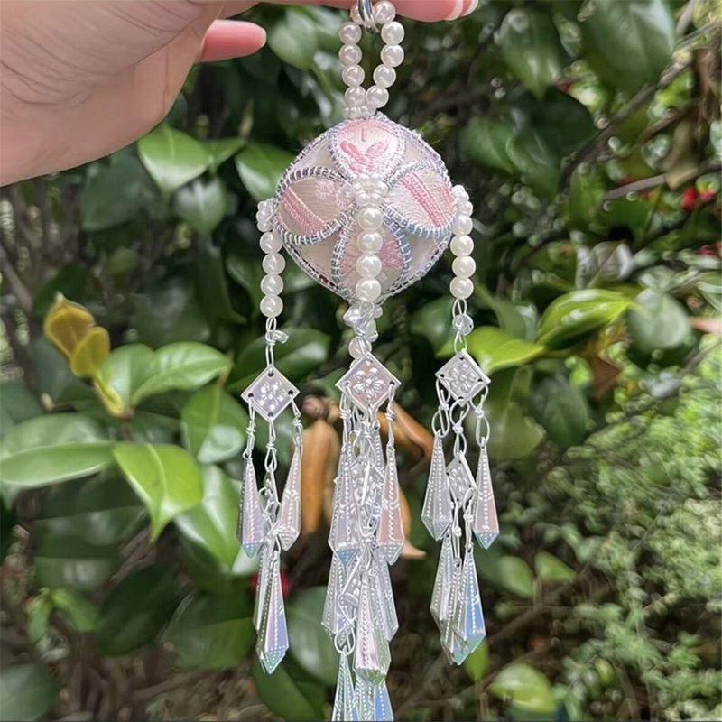 Guangxi Intangible Cultural Heritage Twelve-Petal Hydrangea DIY Material Kit, Love Token Pendant, Handmade Gift for Girlfriend or Boyfriend